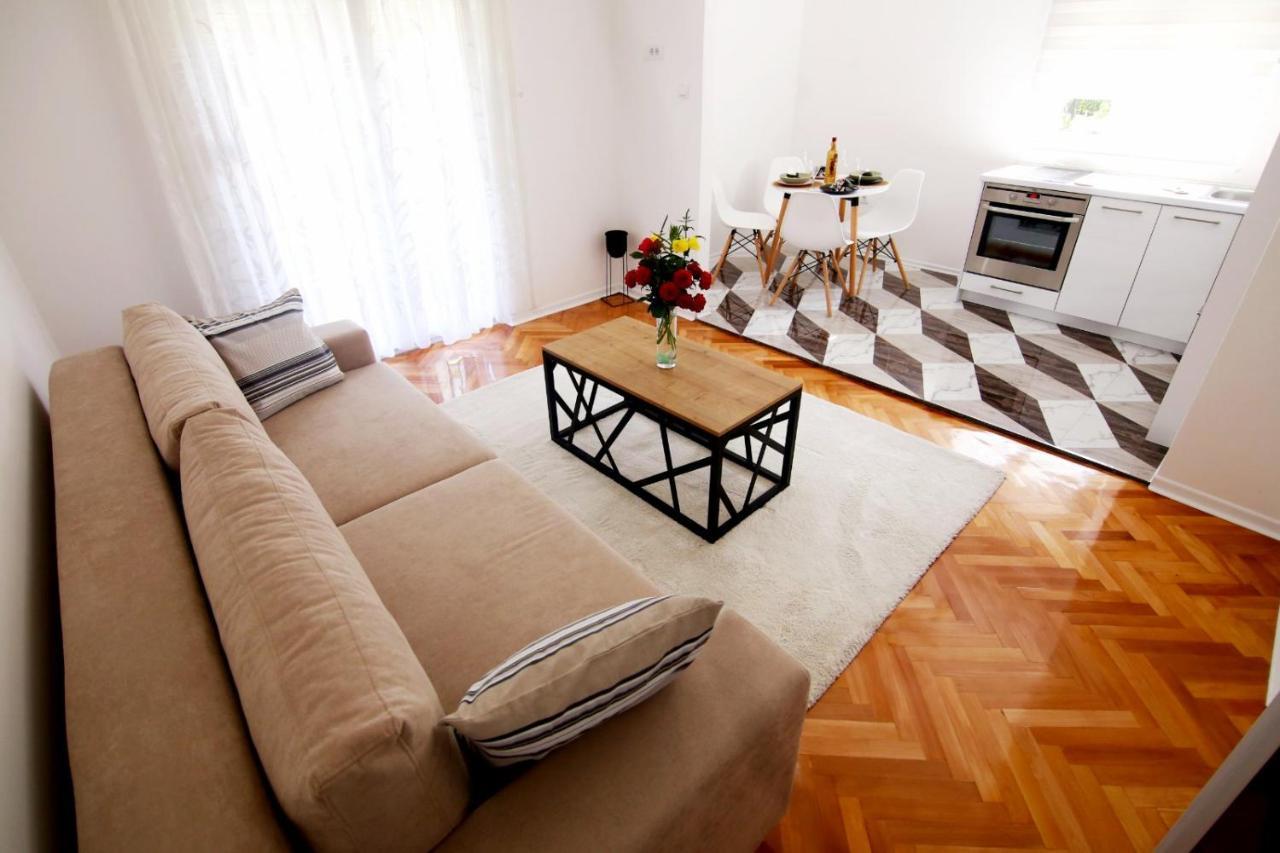 Cvijetna Oaza Apartment Требине Екстериор снимка